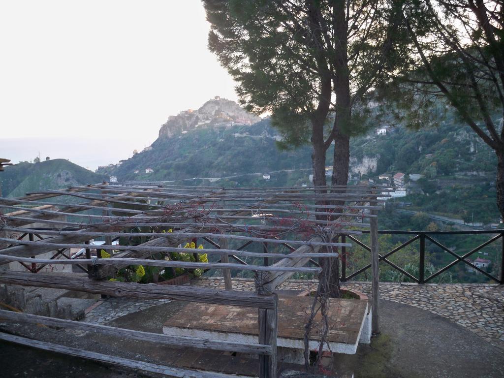 בית הארחה קסטלמולה 	Rifugio Dei Tre Pini מראה חיצוני תמונה
